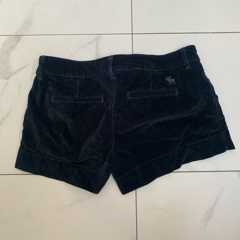 Abercrombie and Fitch Velvet Shorts - Picture 4 of 5